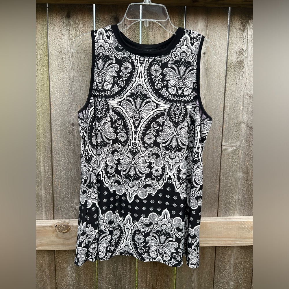 ALYX L sleeveless black & white polyester and spandex blouse top